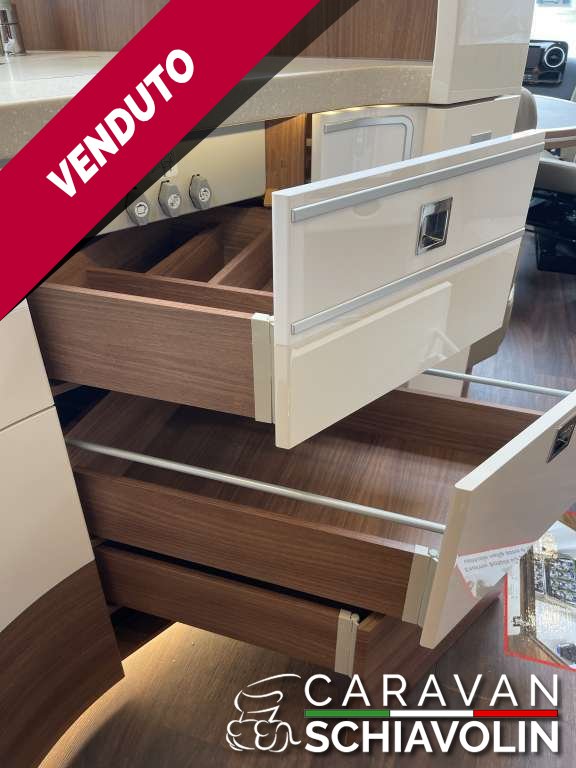 CARTHAGO CHIC E-LINE I 61 XL LE MERCEDES NOVITA' 2026