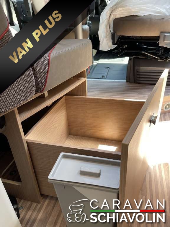 MALIBU Van Charming GT Skyview 600 DB K