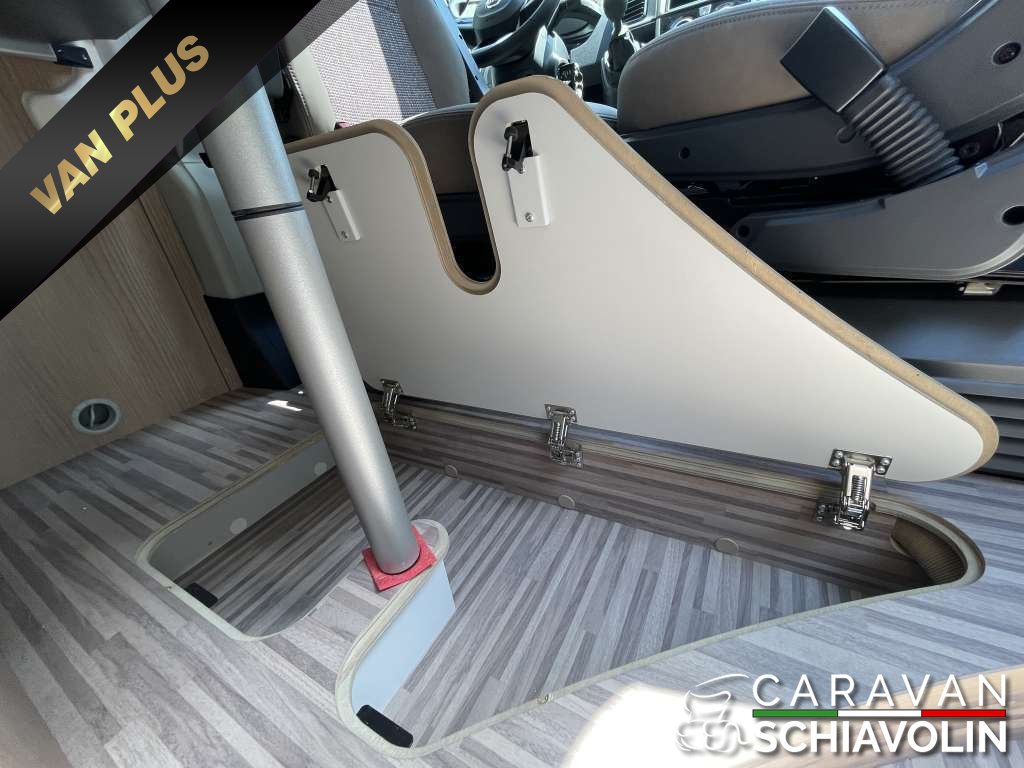 MALIBU Van Charming GT Skyview 600 DB K