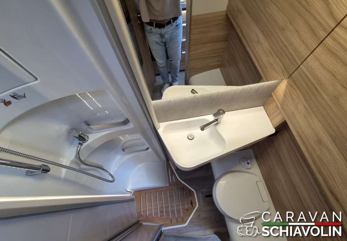 HYMER EXSIS I 580