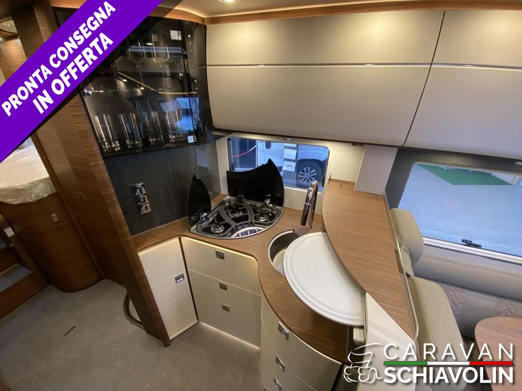 CARTHAGO CHIC C LINE I 4.9 LE L MERCEDES CAMBIO AUTOMATICO