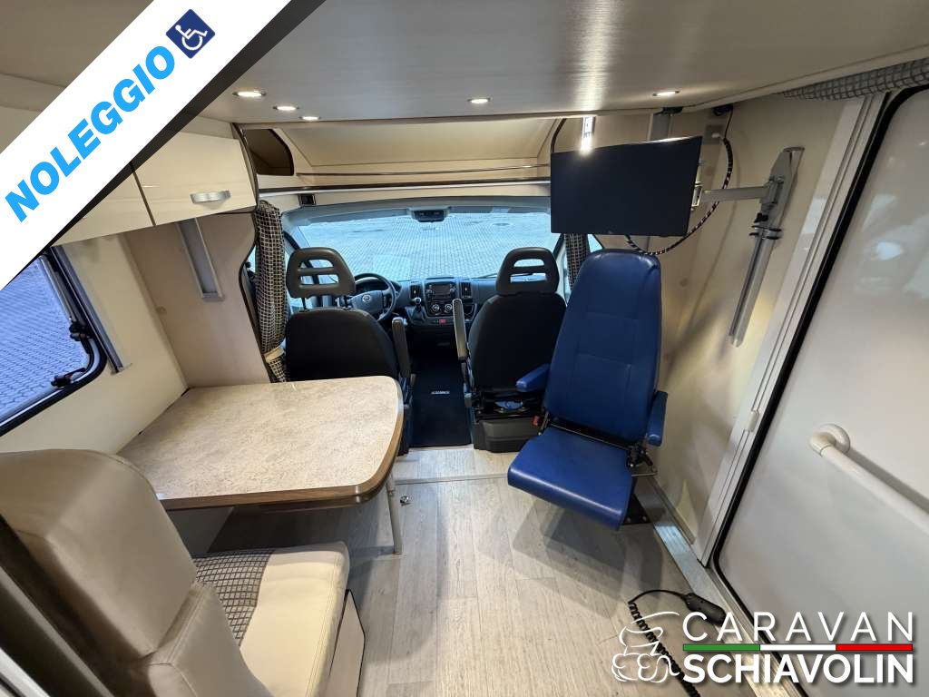 Across 650 CPH camper per disabili cambio automatico e comandi al volante