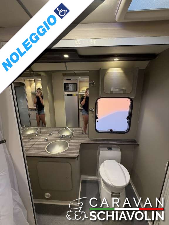 Across 650 CPH camper per disabili cambio automatico e comandi al volante