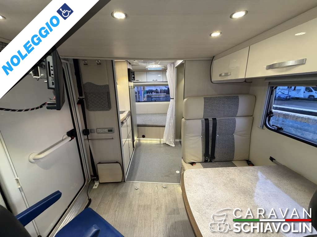 Across 650 CPH camper per disabili cambio automatico e comandi al volante