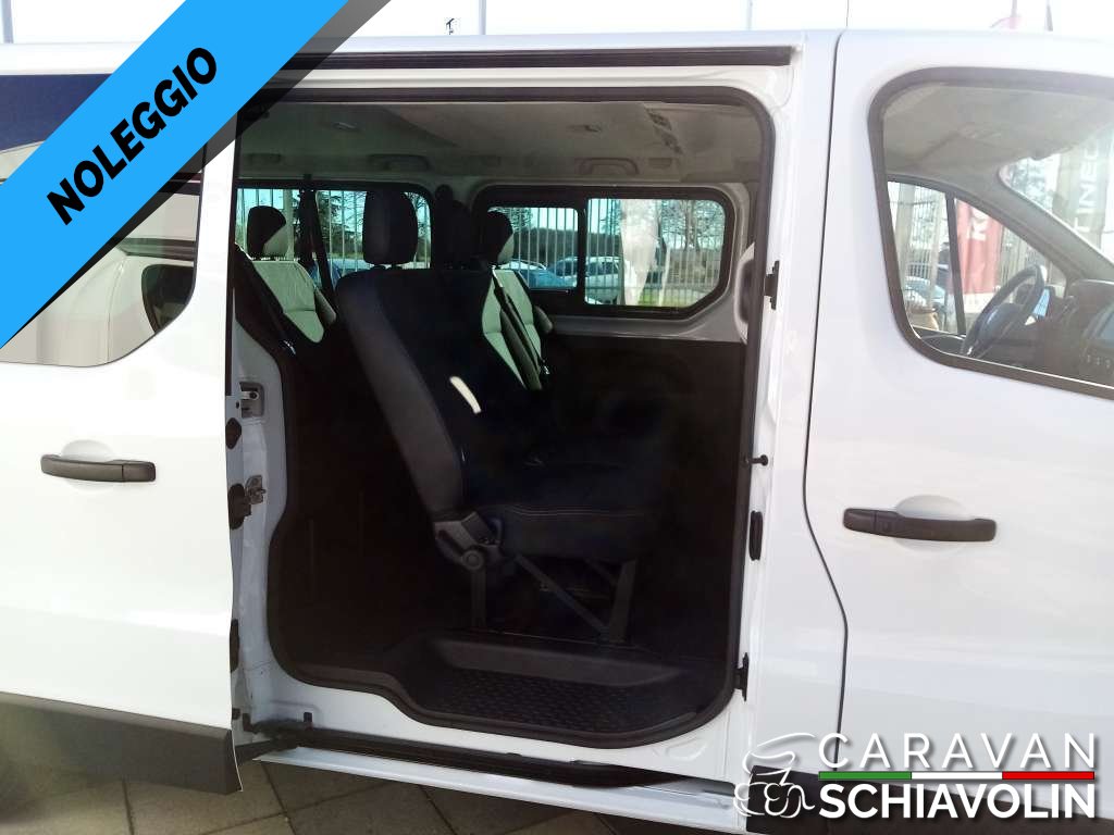 MINIBUS 9 POSTI RENAULT TRAFIC