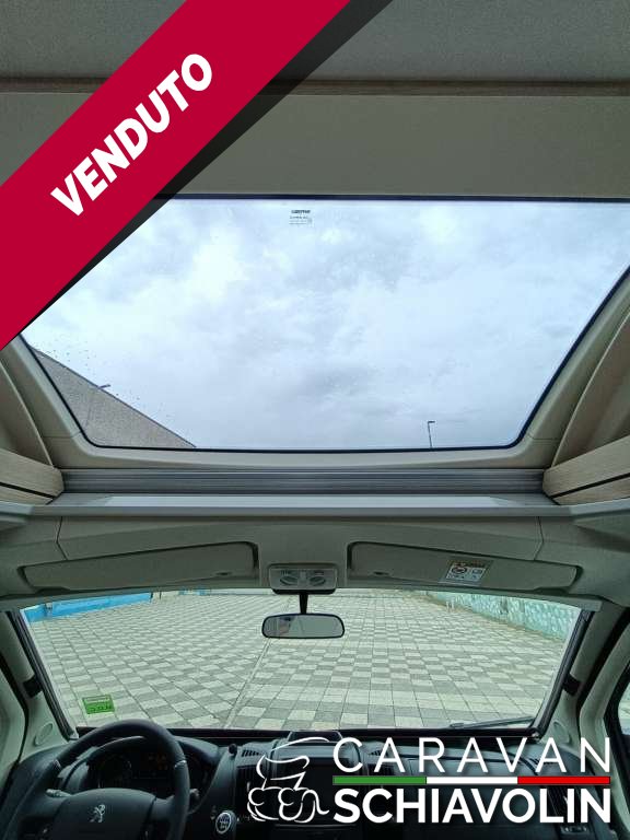 RAPIDO 696F ULTIMATE LINE