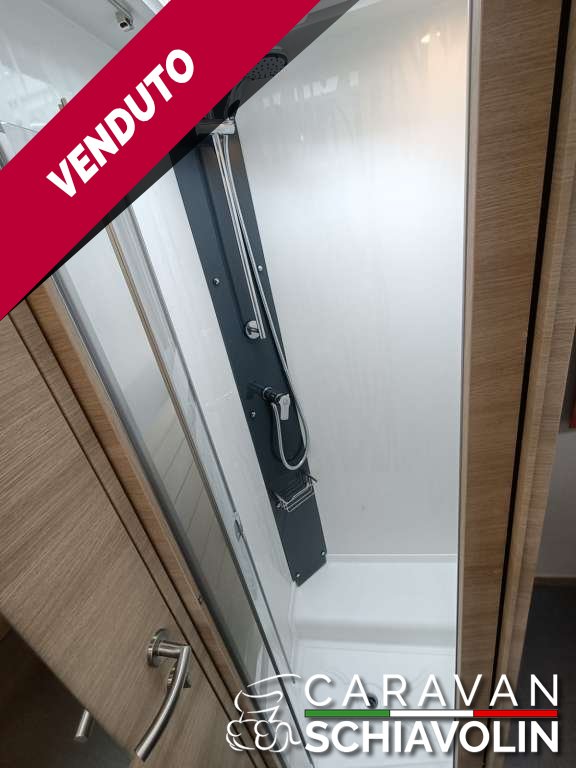 RAPIDO 696F ULTIMATE LINE